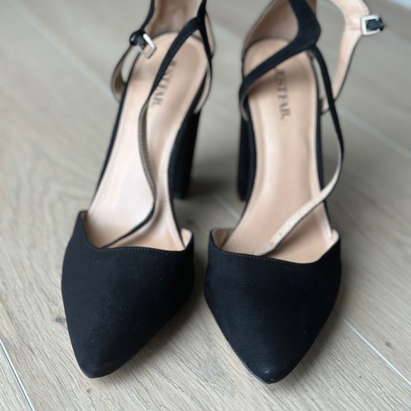 JustFab Pumps - Picture 6 of 8